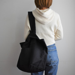 CLOUCHY SHOULDER BAG（オールブラック） 8枚目の画像