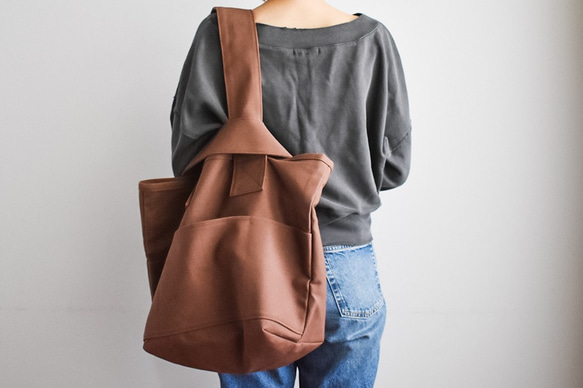 CLOUCHY SHOULDER BAG（コーヒー/ブラウン） 1枚目の画像