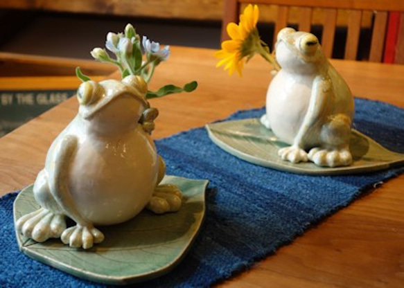 銅器 蛙 かえる 水盤 在銘 4、1kg 華道 生け花 Amazon.co.jp