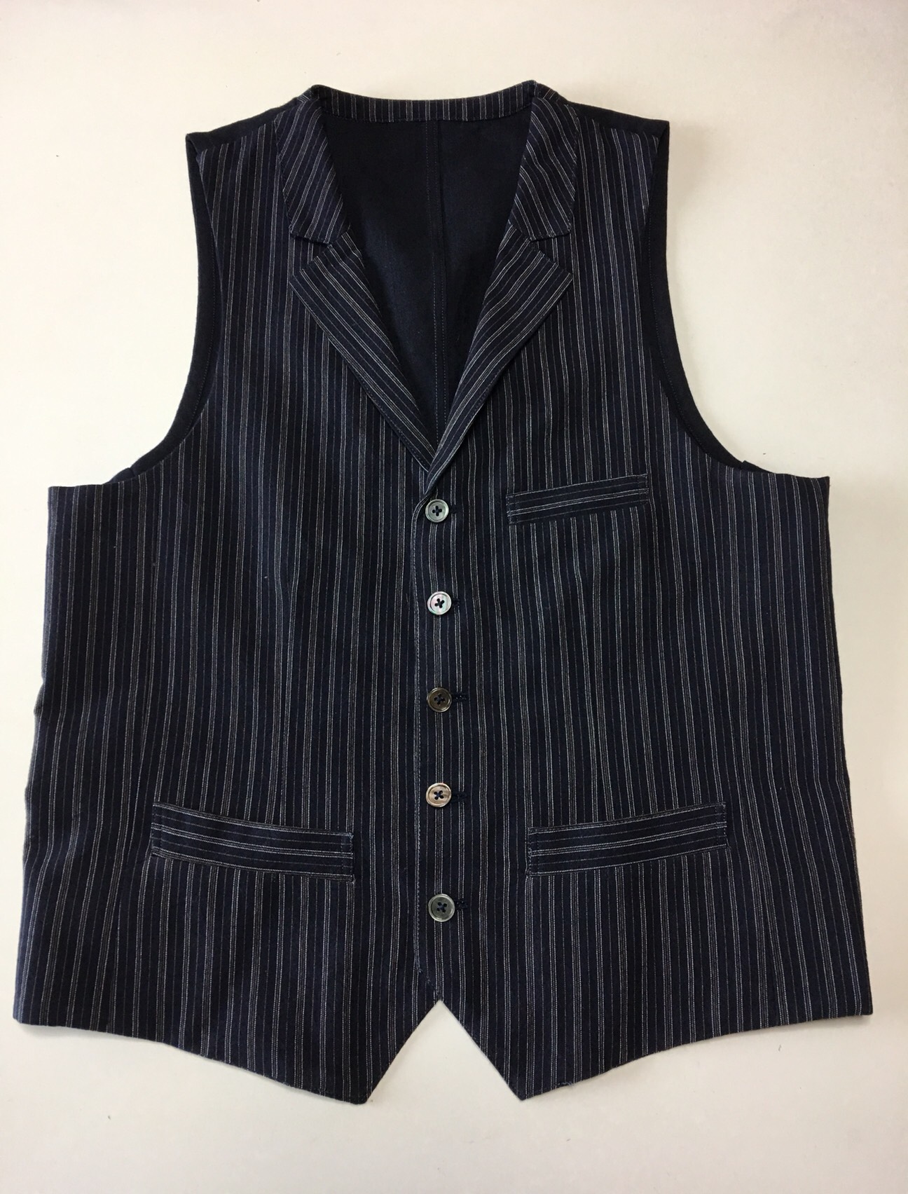 【セミオーダー】亀田縞の衿つきメンズジレ