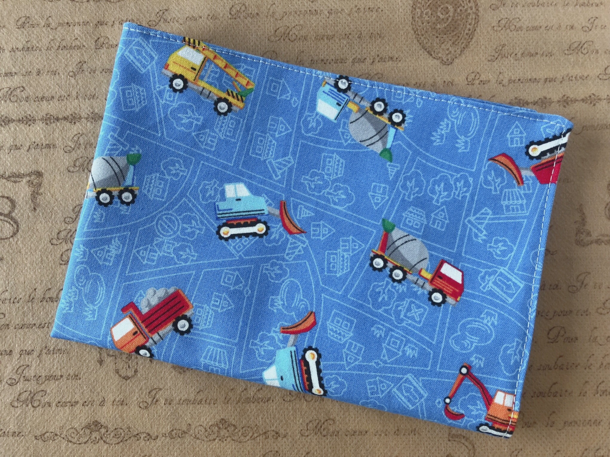ランチョンマット 25×35 工事の車 サックス その他入園グッズ moyu