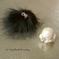 Cotton Pearl*Blackファーピアス（イヤリング） 3枚目の画像