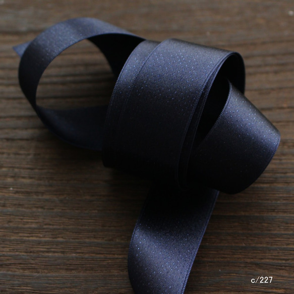 【5m卷】9mm/15mm/24mm/36mm/無，6355 Brilliant Ribbon/雙面緞帶227海軍 第4張的照片