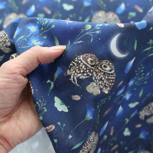 140cm×50cm】ドイツ輸入生地 acufactum837 夜のフクロウの生地ブルー  