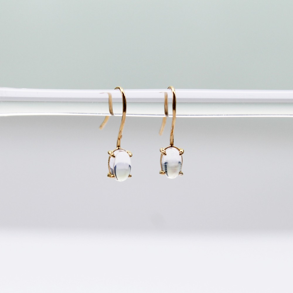 [morning dew] 天然石 ムーンストーン 1粒 ピアス (18KGP)