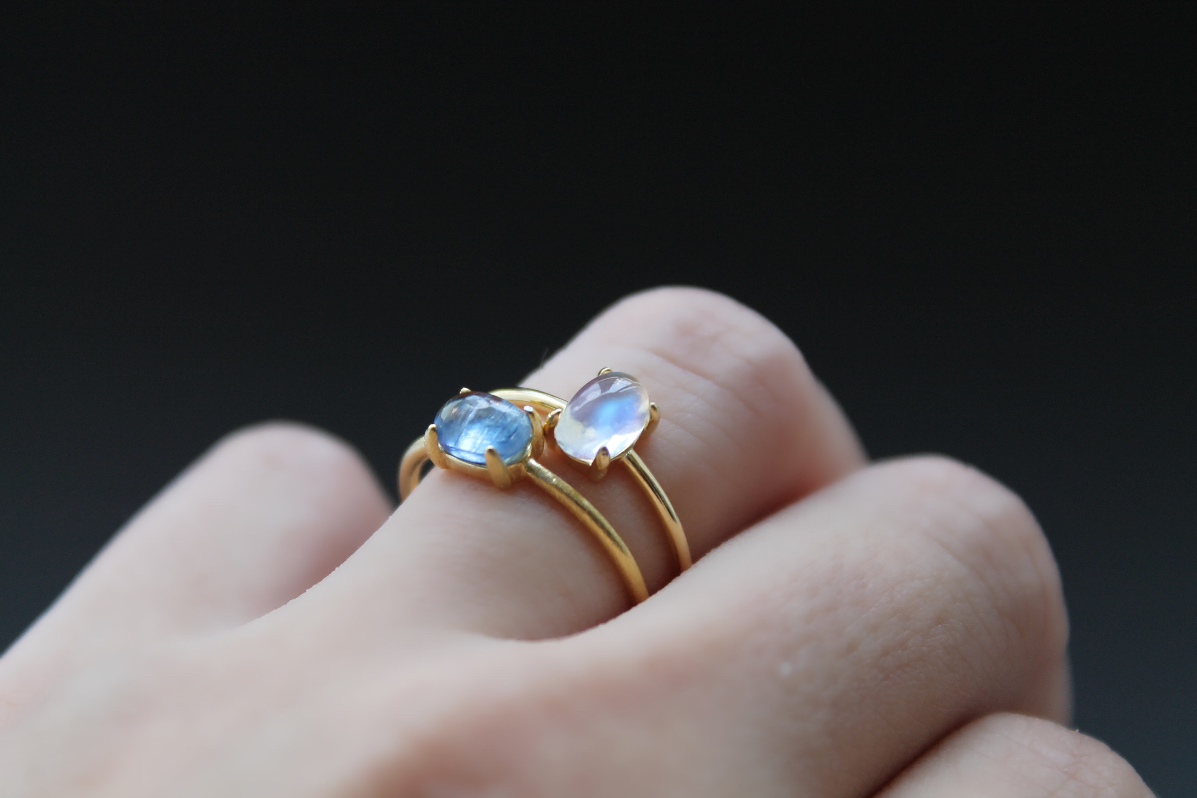 [morning dew] 天然石 ムーンストーン 1粒 リング (18KGP)