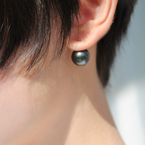 tahitian black] 黒蝶真珠 ピアス (K18ゴールド) | GRAVITAS JEWELRY