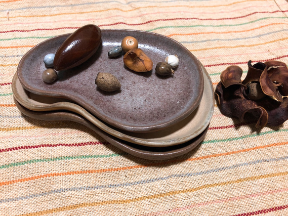 小灰釉豆皿-左邊的腎 第5張的照片