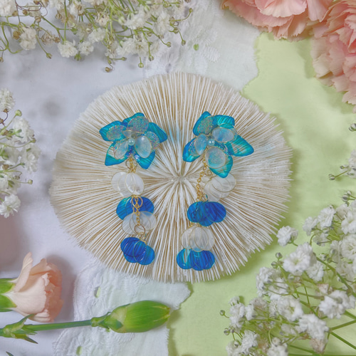 明るい貝殻の海の花 ピアス（スタッド・一粒） Earth 通販｜Creema 