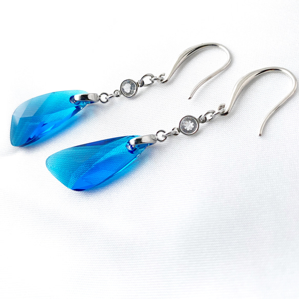 [後 3] 迷人的藍色施華洛世奇 Capri 藍色吊式耳環 - 防過敏 / creema 限量 第5張的照片
