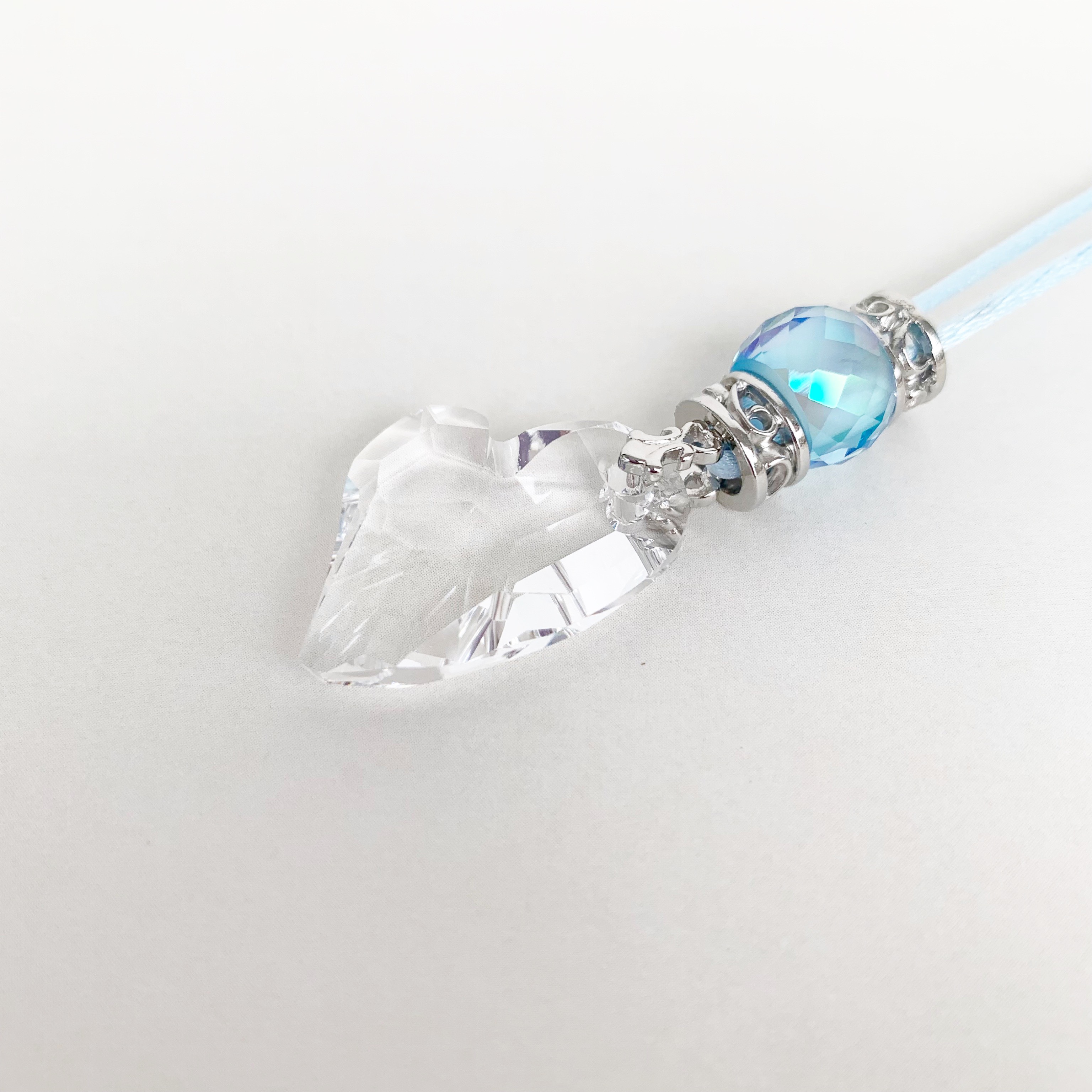 大人女性におススメ！スワロフスキークリスタルハートの大ぶりロングネックレス～Creema限定