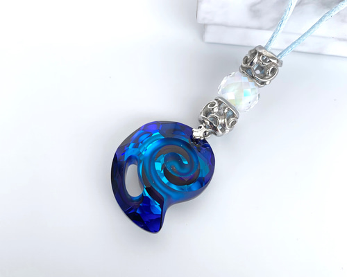 深海シリーズ　新作　バミューダブルーのアンモナイトネックレス 深海シリーズ 新作 バミューダブルーのアンモナイトネックレス