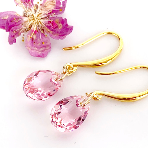 桜 スワロフスキー　ピアスorイヤリング 桜の花見に着けたいピンクのスワロフスキーピアスorイヤリング ピアス