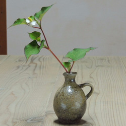 穴窯による焼き締めの小壺（炭化） yk-3 一輪挿し・花瓶・花器