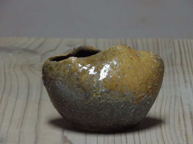 穴窯による焼き締めの花器F