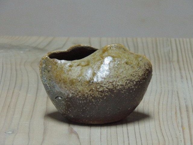 穴窯による焼き締めの花器F