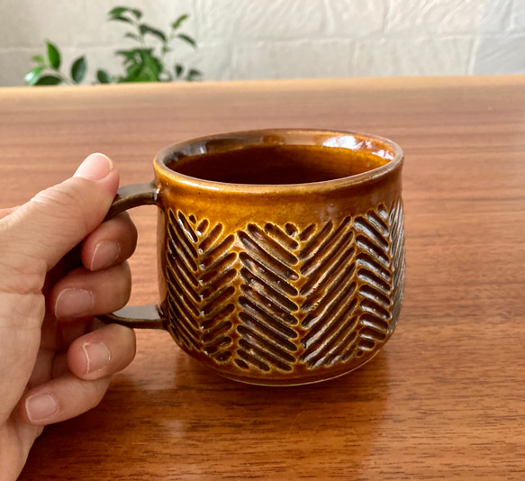 【新作】ヘリンボーン　マグカップ　茶色のペア 5枚目の画像