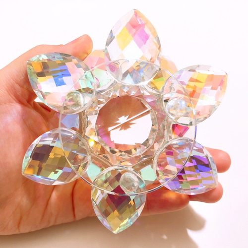限定入荷！】虹色に輝くオーロラクリスタル✧︎蓮 -lotus-【L