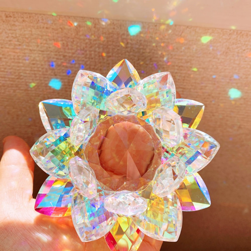 訳あり】虹色に輝くオーロラクリスタル✧︎蓮 -lotus-【Lサイズ
