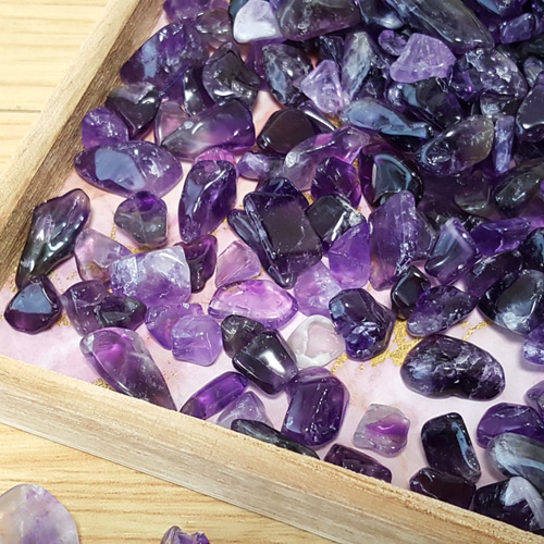 深み紫が美しい◇濃色アメジスト さざれ石100g 天然石 浄化用 天然石