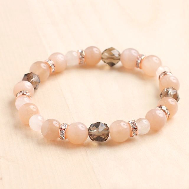 【大人可愛いロマンティックカラー♪】 女性に健康と美しさ与えてくれる＋。bello（ベッラ）天然石ブレスレット
