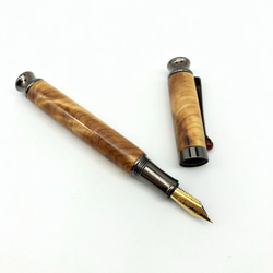 台灣檜木鳳尾瘤鋼筆（一尾鳳） 第3張的照片