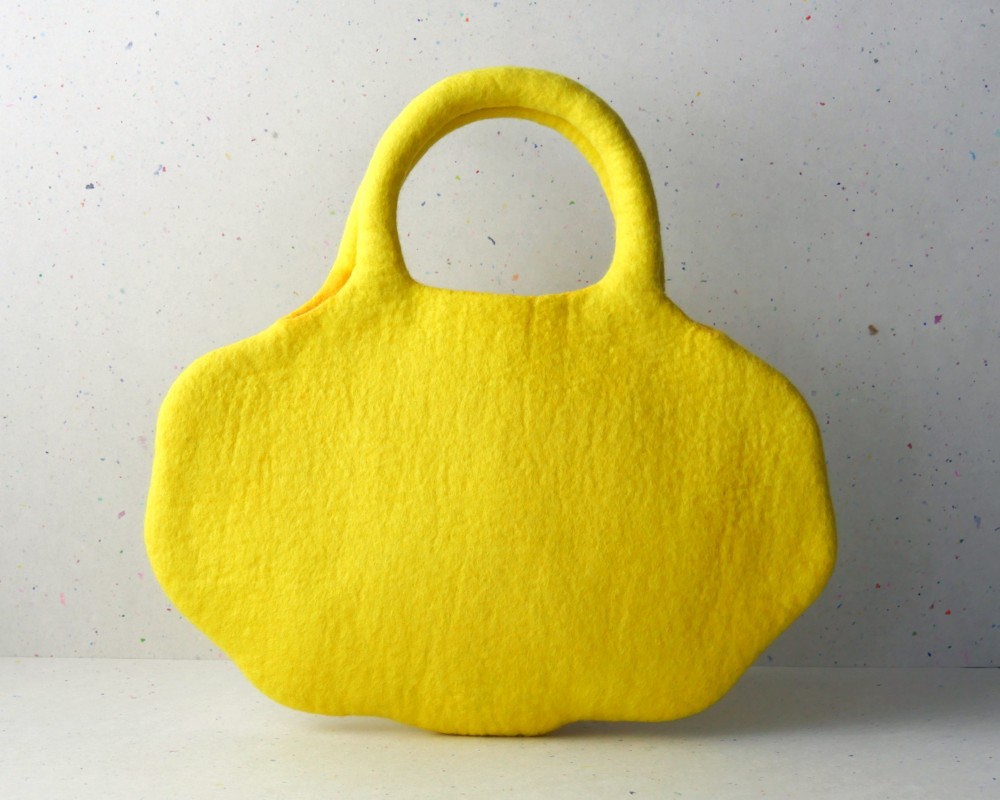 フェルトバッグ　ひつじの雲