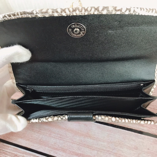 定価12万超】 AAA級品 コブラ 長財布 頭付き 蛇革 ロング 定価12万超】 AAA級品 コブラ 長財布 頭付き 蛇革 ロング