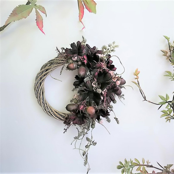 チョコレートコスモス と ドングリ の アンティークカラー リース S2