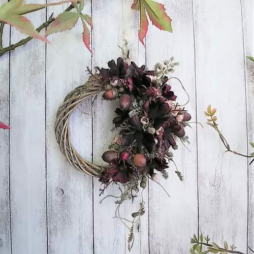 チョコレートコスモス と ドングリ の アンティークカラー リース S2