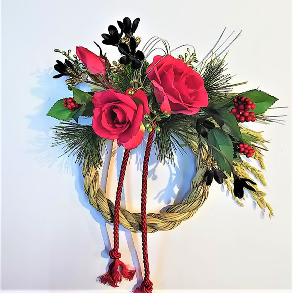 アーティフィシャルフラワーのお正月しめ縄リース-１０-深紅のバラ 1枚目の画像