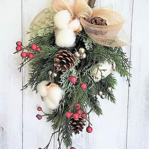 アーティフィシャルフラワーのクリスマススワッグ・・コットンフラワー