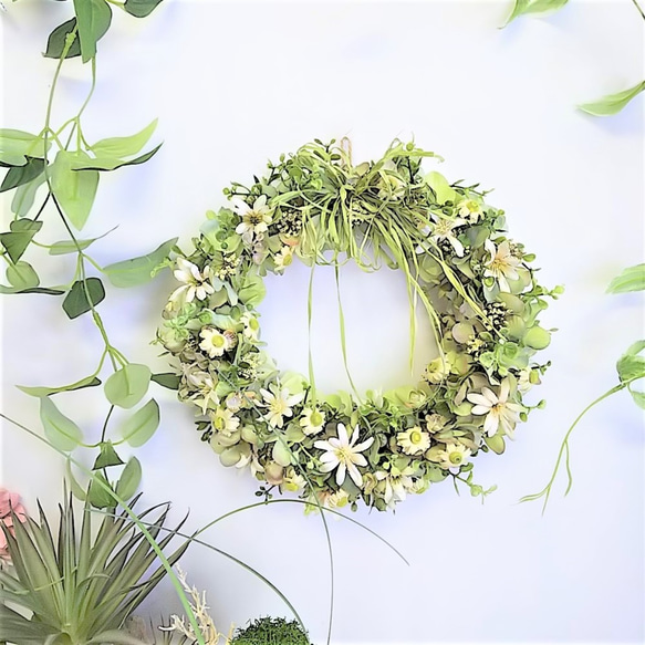 ボタニカル な 小花 の グリーン リース アーティフィシャルフラワー