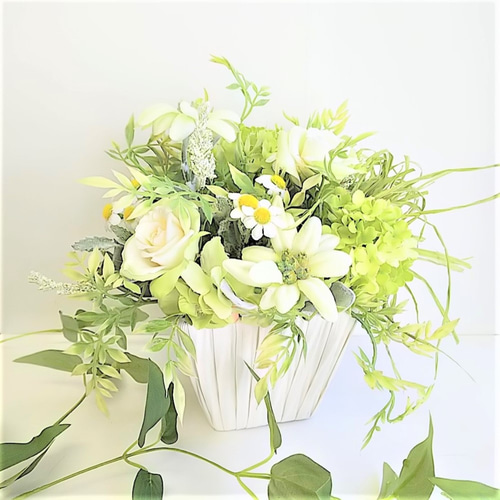 グリーン＊ホワイト＊イエローの爽やかアーティフィシャルフラワー グリーン＊ホワイト＊イエローの爽やかアーティフィシャルフラワー
