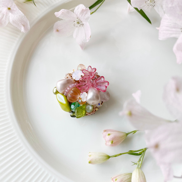 桜！ヴィンテージピンク　春色ブローチ『sakura』 1枚目の画像