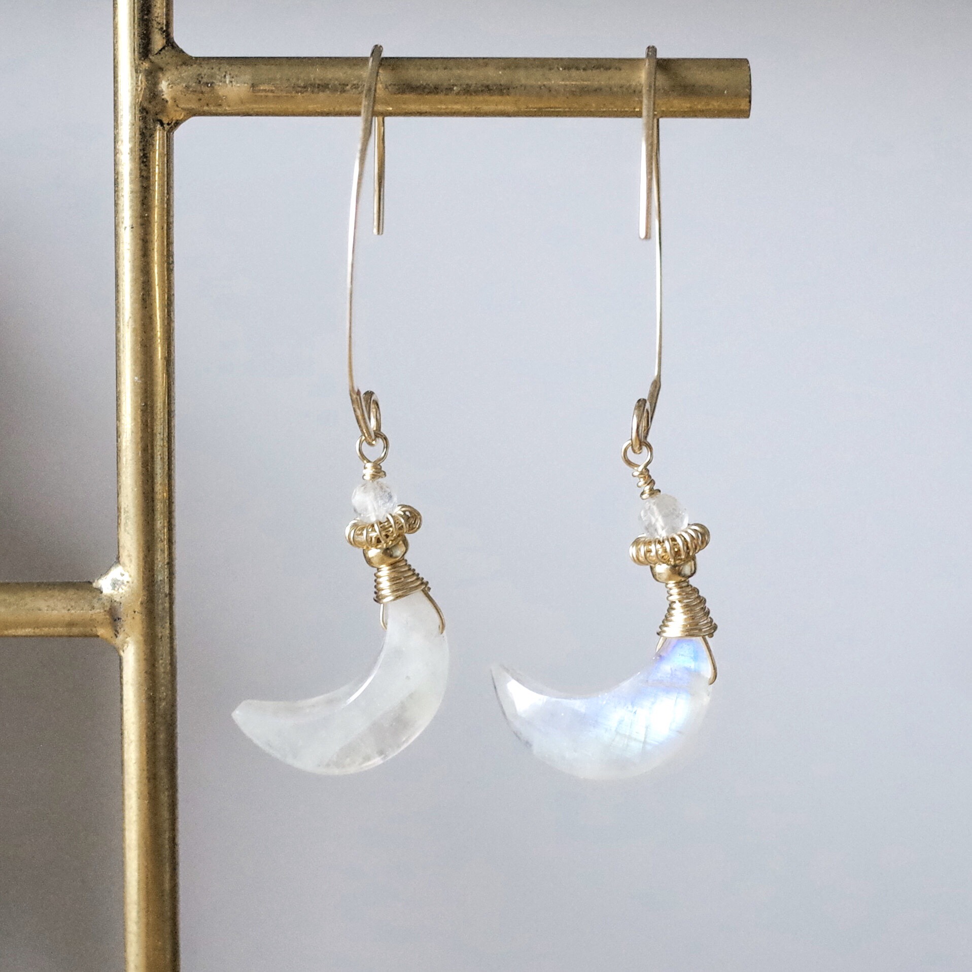 【Creema限定】【数量限定】Perfume  bottle〜レインボームーンストーンのピアス(14kgf)