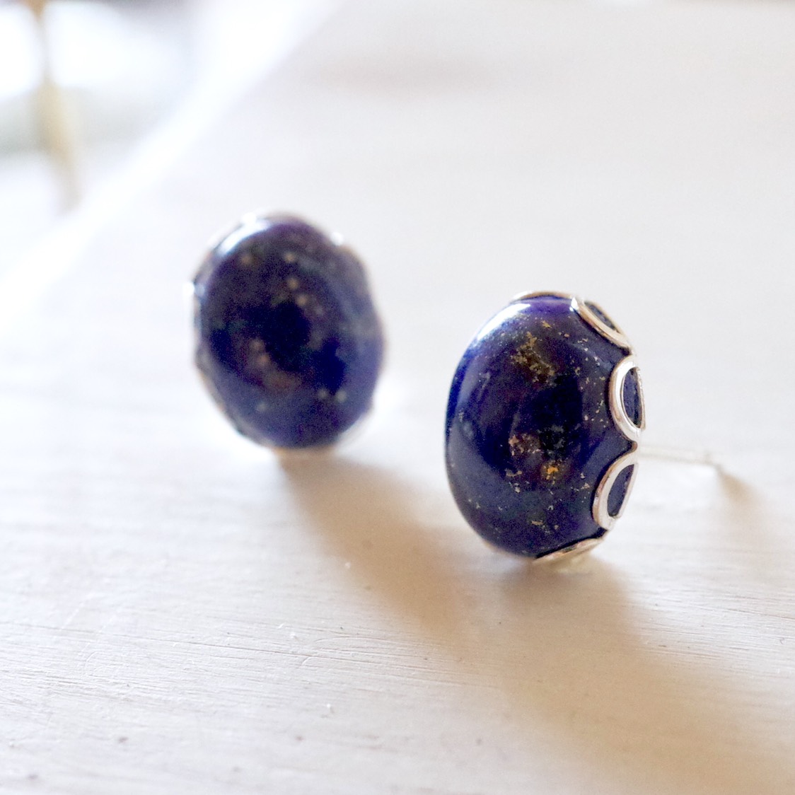 ラピスラズリの2wayスタッドピアス(SV925)／コットンパールのバックキャッチ