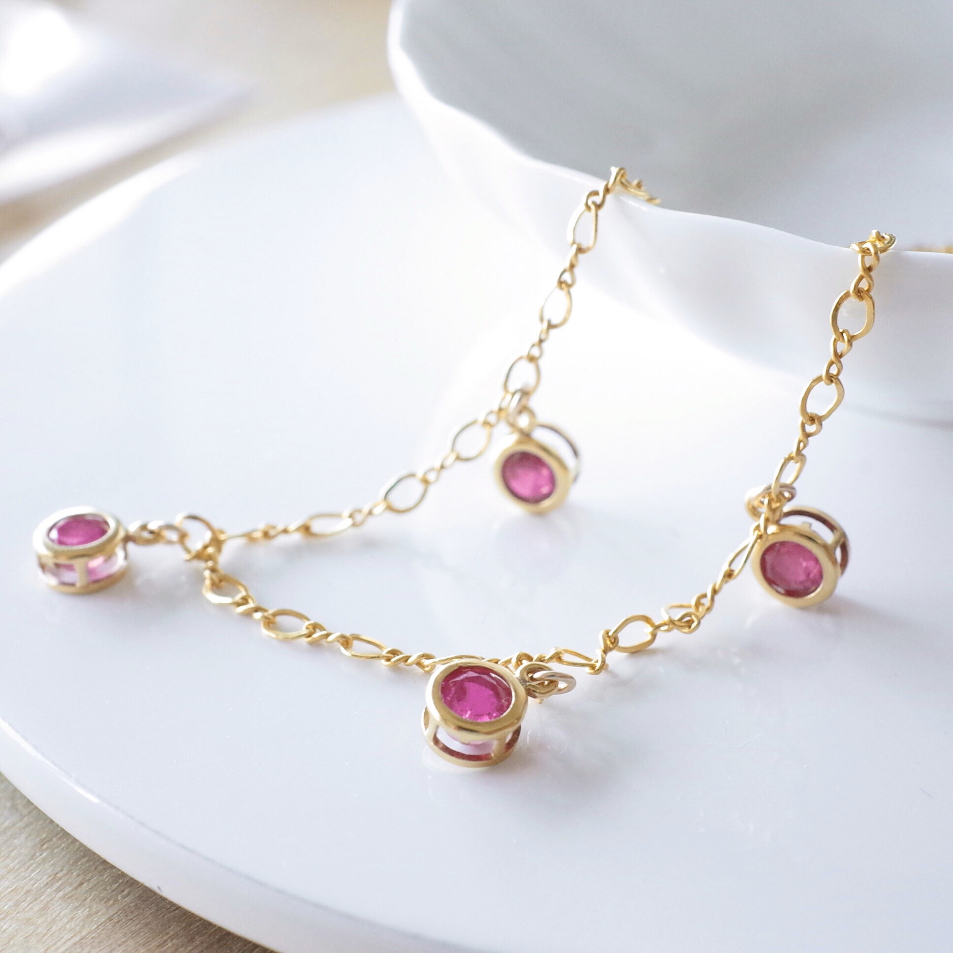 【宝石質】ルビーのベゼルブレスレット(14kgf)