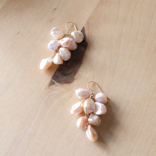 天然石ピンクカルセドニーコッパーキューブ巻き１４Kgfピアス コッパーピンクオパール 金属アレルギー対応 フレンチフックピアス