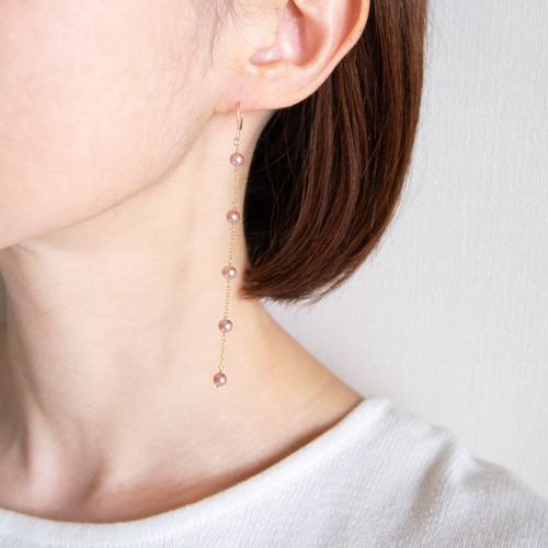 天然ピンクカラー＊淡水パールのロングピアス（14KGF）／イヤリング  