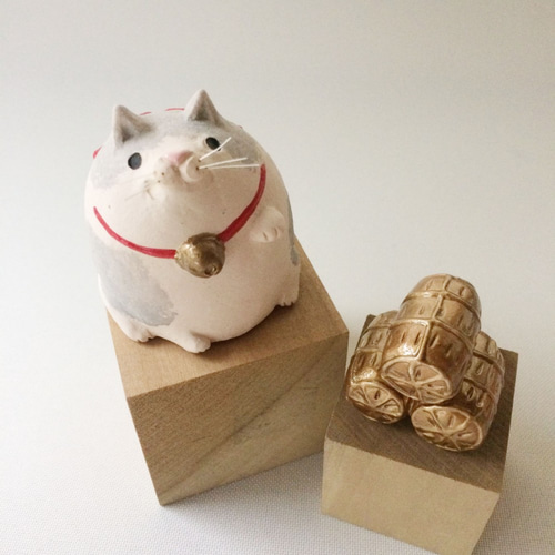 受注制作] 招き猫(素焼き 黒陶 猫置き物) 招き猫 okara.bo 通販