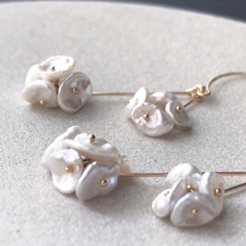 再販】【K14gf 】淡水パールのお花のブーケピアス(イヤリング) ピアス 