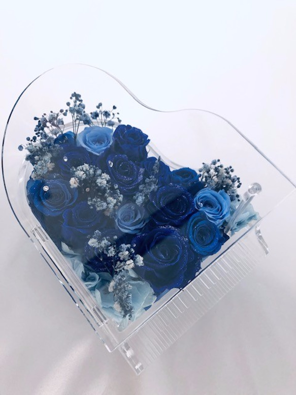 【プリザーブドフラワー／グランドピアノシリーズ】青い薔薇の祝福と奇跡 4枚目の画像