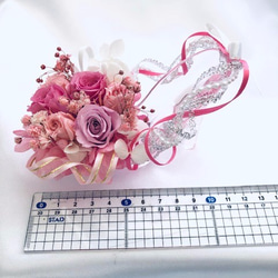 【プリザーブドフラワー／ガラスの靴ミニシリーズ】ピンクの薔薇のプリンセスシューズ 5枚目の画像