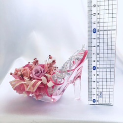 【プリザーブドフラワー／ガラスの靴ミニシリーズ】ピンクの薔薇のプリンセスシューズ 7枚目の画像