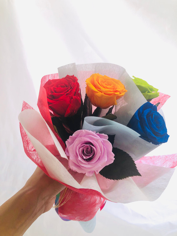 プリザーブドフラワー/赤青紫緑オレンジの薔薇5輪花束（花束ラッピング