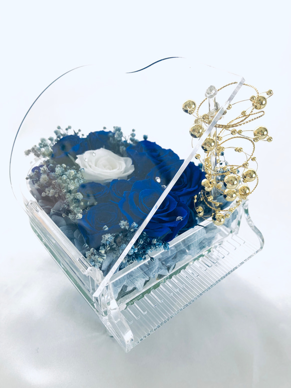 【プリザーブドフラワー／グランドピアノシリーズ】青い薔薇の神秘的な祝福【リボンラッピング付き送料無料】 4枚目の画像