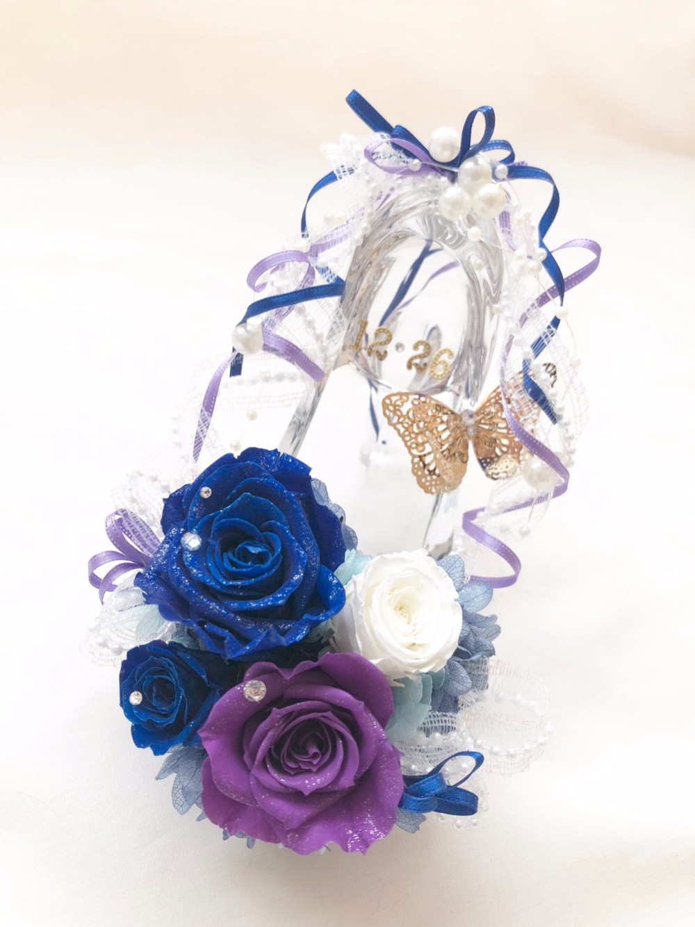 【プリザーブドフラワー／ガラスの靴シリーズ】青とパープルの優雅な美しい魔法のエレガンス【フラワーケースリボンラッピング付