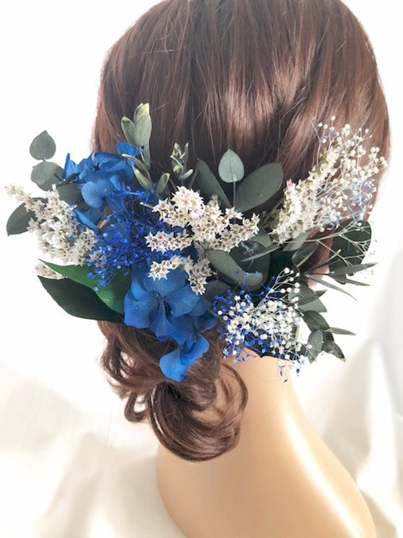 【ヘッドドレス／髪飾りプリザーブドフラワー／ウェディング・前撮り和装】グリーンと青と白いお花のサムシングブルー 2枚目の画像
