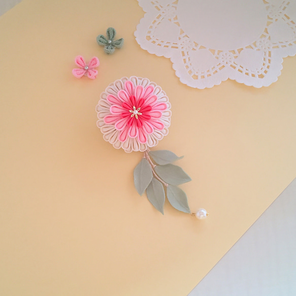 和菓子みたいなお花の髪飾り２点セット(つまみ細工) 5枚目の画像